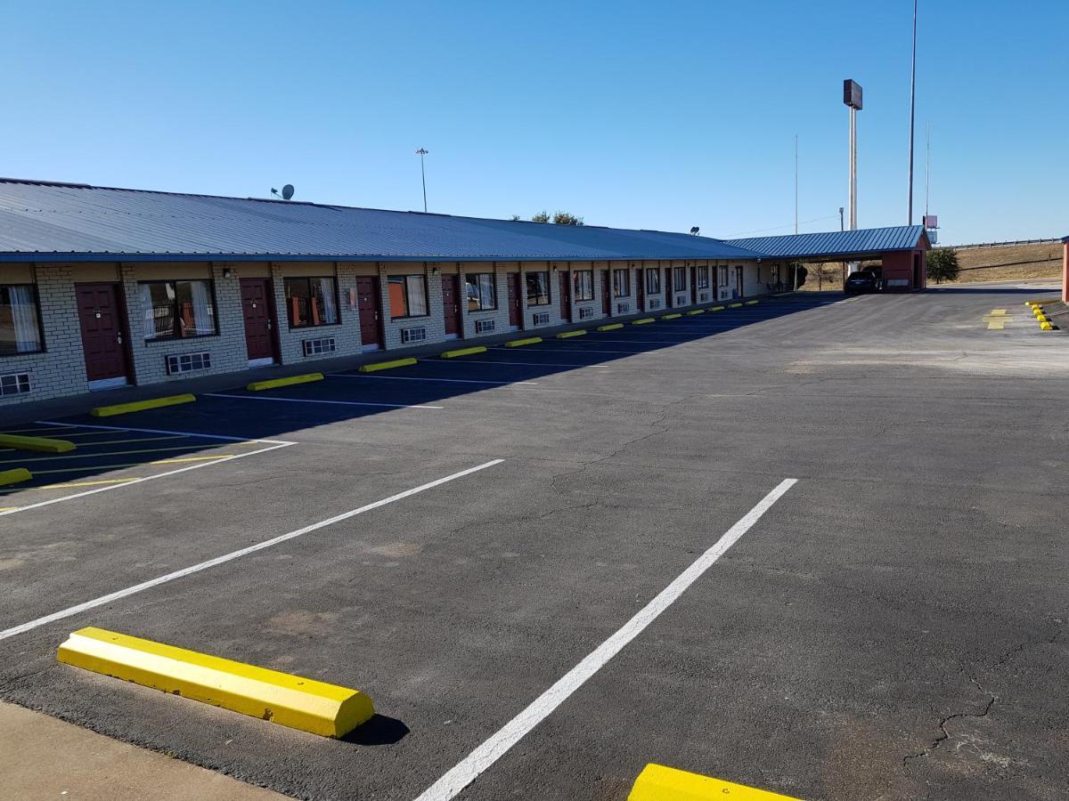 Budget Host Inn Eastland Екстериор снимка
