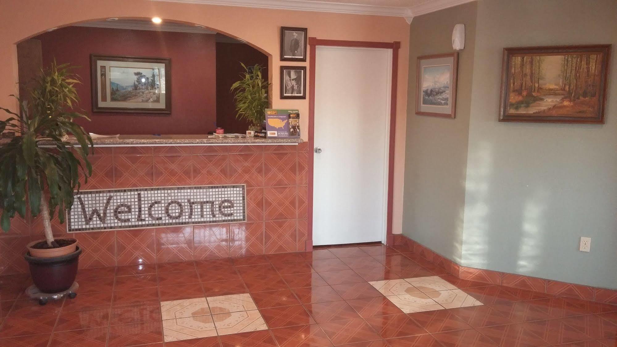 Budget Host Inn Eastland Екстериор снимка