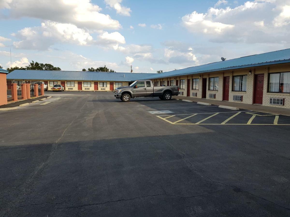 Budget Host Inn Eastland Екстериор снимка